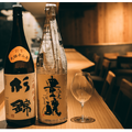 日本酒半合450円やユニークな創作料理を堪能！西荻窪に「日本酒バルどろん」オープン