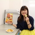 【レビュー】お酒がグイグイ進んじゃう！「ピザポテト こってり焼きチキン味」を食べてみた