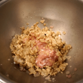 【レシピ】卵黄をとろり絡めてネットリ美味しい「鶏ごぼうつくね」