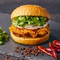 期間限定！麻辣とパクチーを使用した「麻辣チキンバーガー」フレッシュネスバーガーに登場