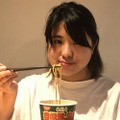 【レビュー】芸能人絶賛のロケ弁カレーを再現！「オーベルジーヌ監修 ビーフカレーヌードル」を食べてみた