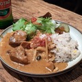 【酒場カレー放浪記】中華×カレーの出会い。神田カレーグランプリ決定戦で準優勝を果たした「BAR 三月の水」のカレーが絶品だった！