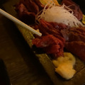 【動画あり】なんと馬刺しが190円！？板橋「馬の串ん」に行ってきた