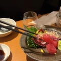 【居酒屋レポ動画】全品500円なのに贅沢すぎるおつまみの数々...。川崎「ワンコイン割烹 川崎魚金」に行ってきた