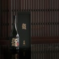 【黒龍の吟醸・熟成の歴史を紡ぐ日本酒！】「黒龍 大吟醸 龍 五十周年記念酒」限定発売