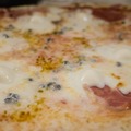 ピザは飲み物。本当です。「イル・ペンティート」（南新宿）のピザは飲めるのです