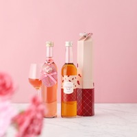 【母の日に「花のようなお酒」を贈る！】「花贈るロゼワイン」「フラワー・ベール -花と梅酒-」販売開始 画像