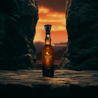 【タリスカー史上最高齢酒！】47年熟成の限定ボトル「タリスカー 47年 マグマ」数量限定で発売 画像