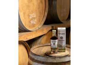 【はじまりの原酒を味わう！】貴重な長期熟成ラム「ニューグローブ インセプション 21年 ビンテージ 2004」発売開始 画像